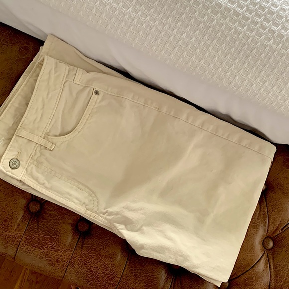 Old Navy Jeans High Waisted Wide Leg Creme Jeans Poshmark